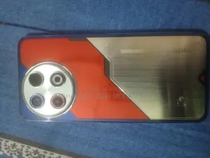 Tecno Spark 30 Pro 128 GB