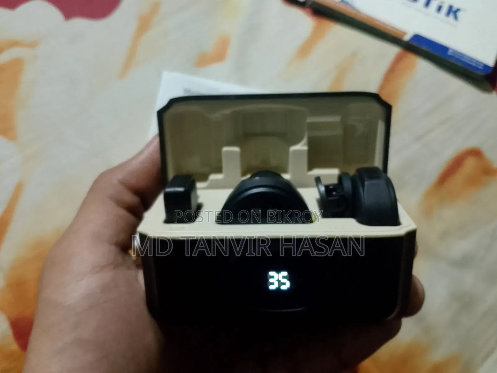 SX21 ম্যাগনেটিক হ্যাংগিং নেক ওয়্যারলেস লাভালিয়ার মাইক্রোফোন