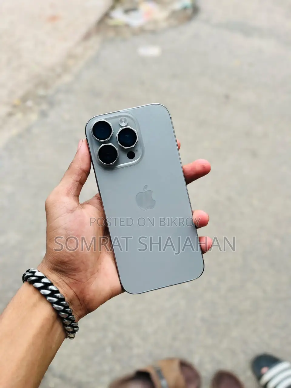 অ্যাপল আইফোন ১৬ প্রো ২৫৬ জিবি সিলভার