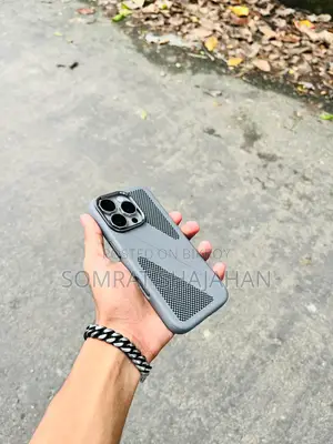 অ্যাপল আইফোন ১৬ প্রো ২৫৬ জিবি সিলভার
