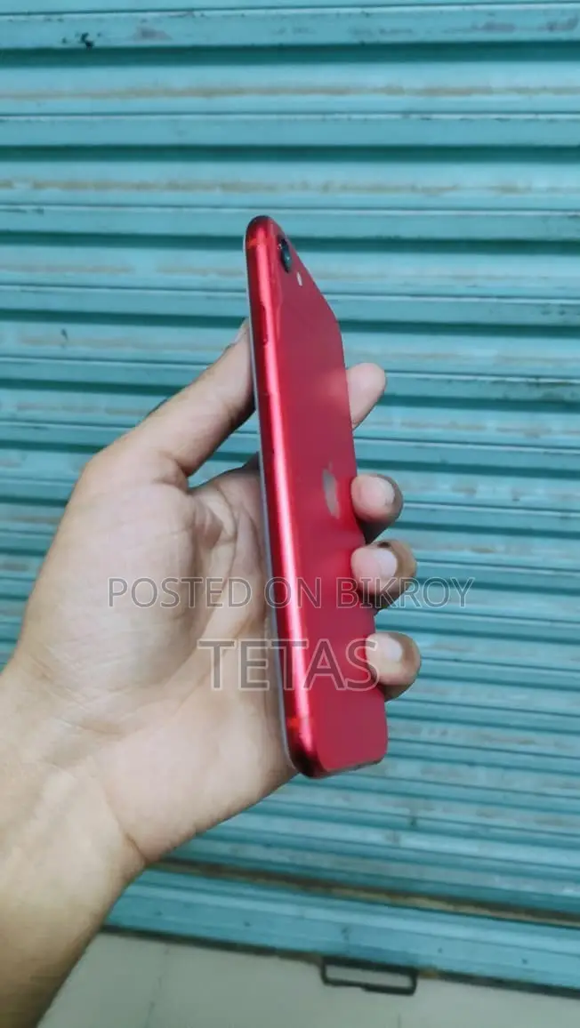 অ্যাপল আইফোন এসি (২০২০) ২৫৬ জিবি রেড