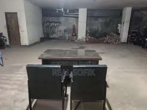 অফিস সেটআপ টেবিল চেয়ার