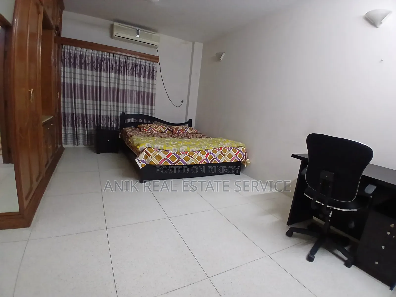 গুলশানের অনিক রিয়েল এস্টেটে ৩ বেডরুমের ফার্নিশড অ্যাপার্টমেন্ট ভাড়ার জন্য