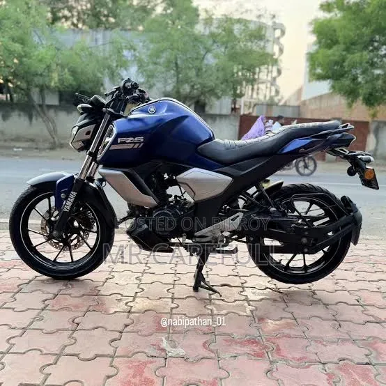 ইয়ামাহা এফজেডএস ভি৩ ২০২২ ব্লু