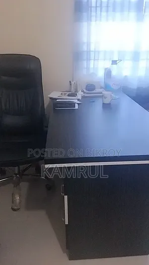 Table & Chair