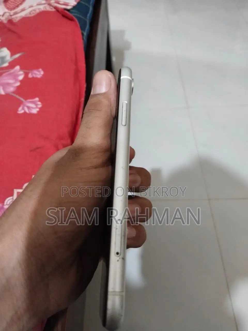 Apple iPhone XR 64 GB White