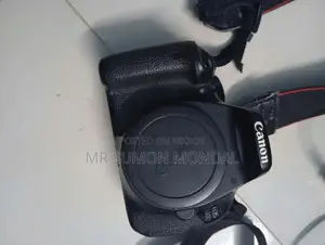 আমার ব্যবহৃত Canon EF 75-300mm জুম লেন্স বিক্রি করা হবে