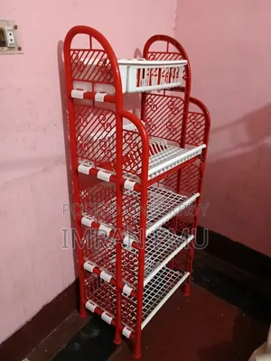 কিচেন র‍্যাক, কাঠের টেবিল ও প্লাস্টিকের চেয়ার