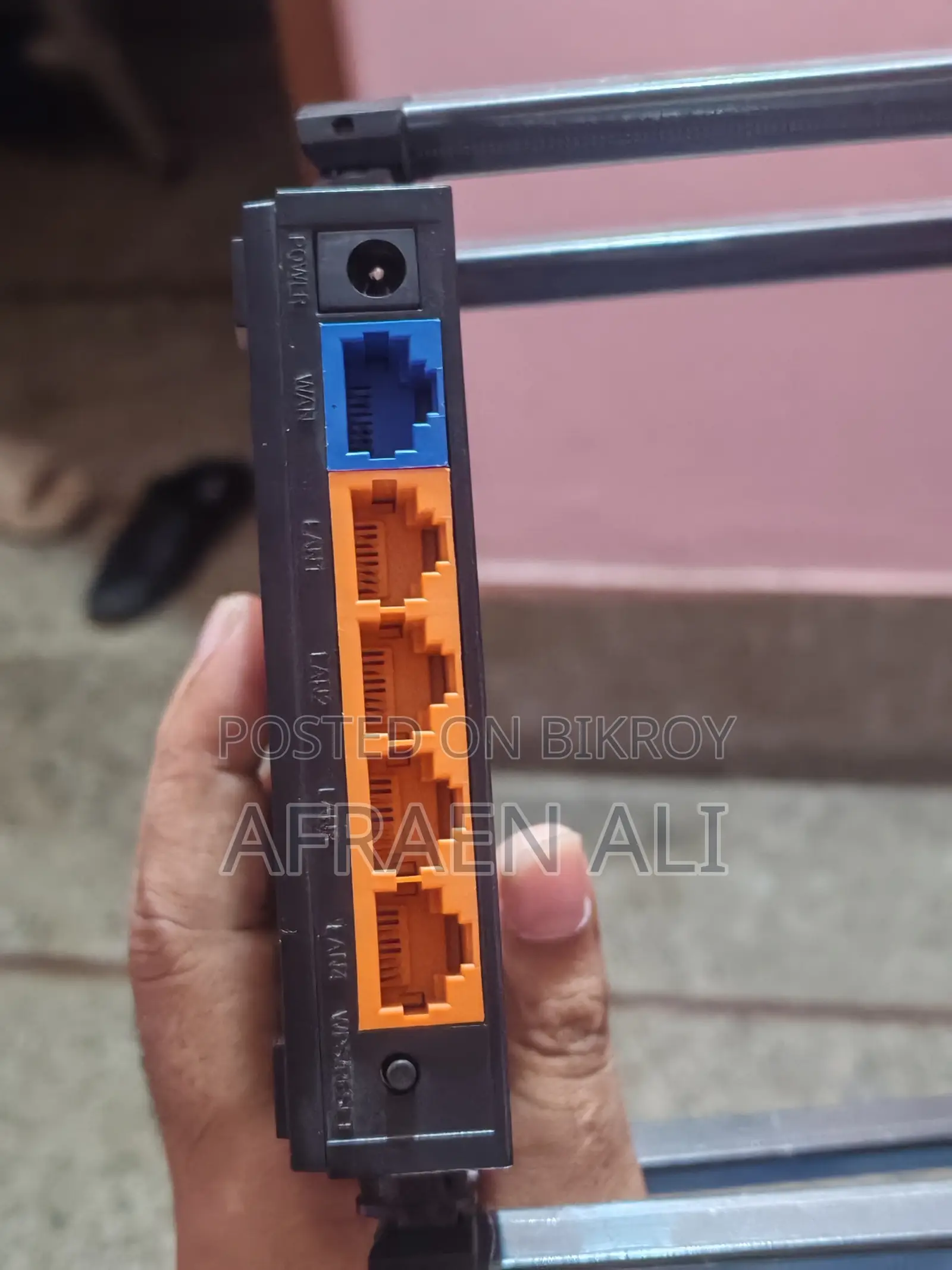 Tp Link Archer C54 AC1200 Duel Band Wifi Router.