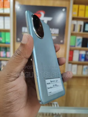 হনর ২০০ ২৫৬ জিবি