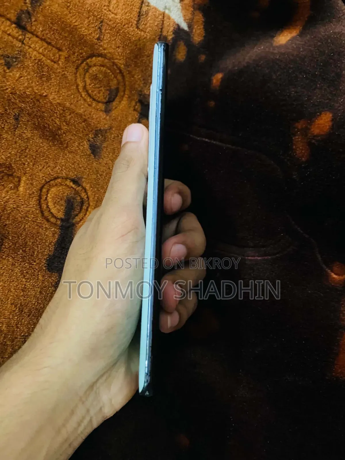 ভিভো ভি২৭ প্রো ১২৮ জিবি হোয়াইট