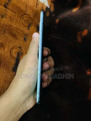 ভিভো ভি২৭ প্রো ১২৮ জিবি হোয়াইট