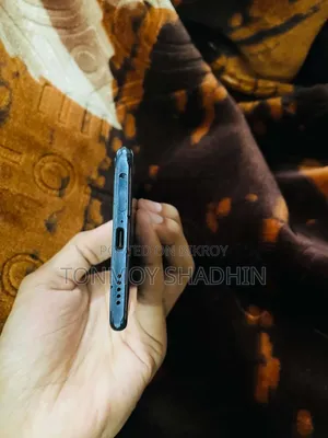ভিভো ভি২৭ প্রো ১২৮ জিবি হোয়াইট