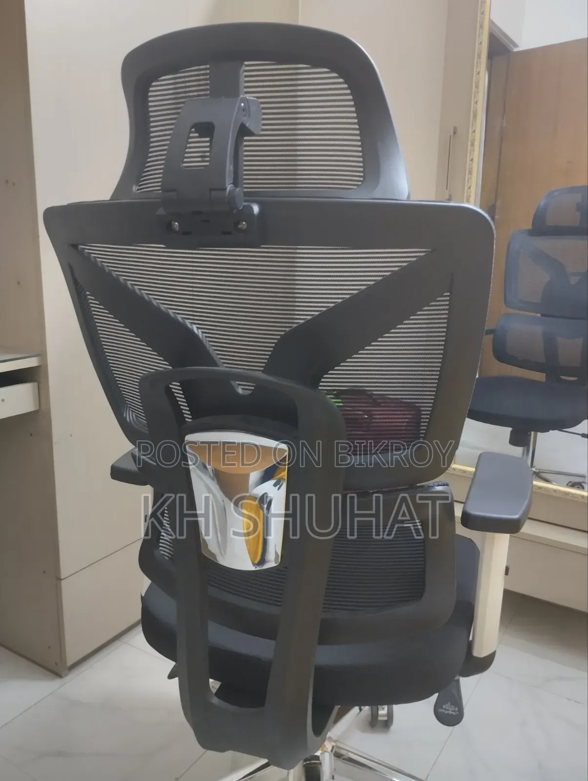 Ergonomic Swivel Chair