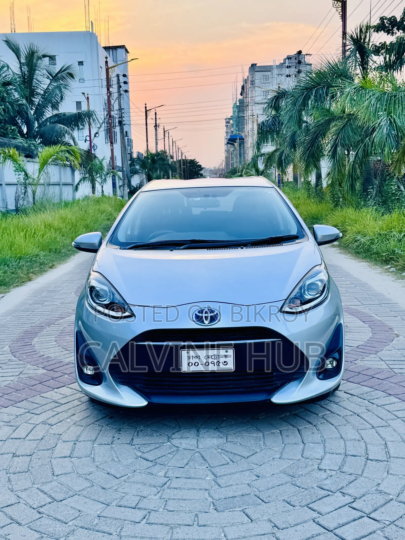 Toyota Aqua 2018 Silver