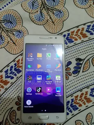 Samsung Galaxy J2 8 GB Black