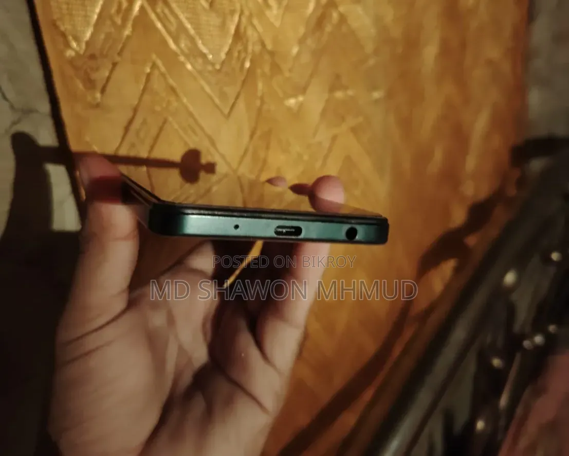 Vivo Y04 128 GB Green