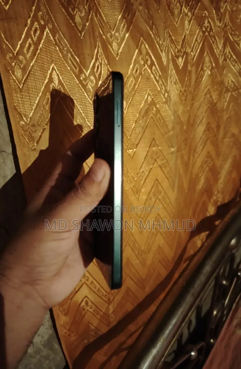 Vivo Y04 128 GB Green