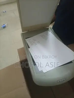 HP Scanjet G2410 Flatbed Scanner (Used)