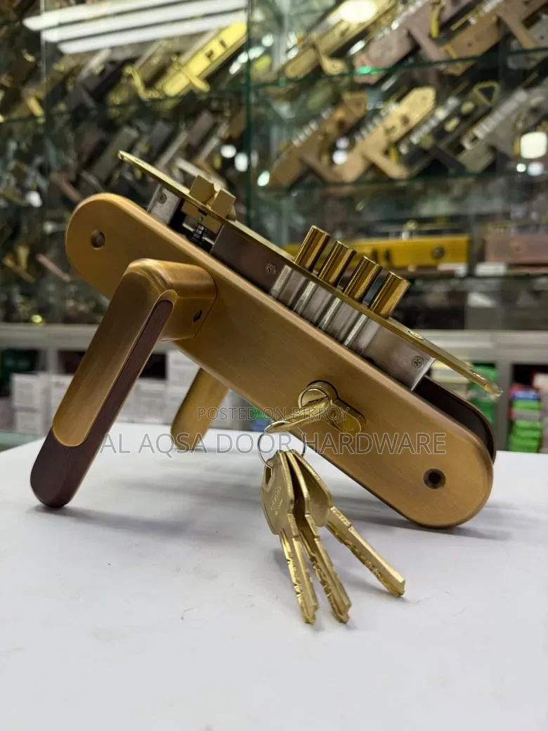 ডোর এন্ড ডোর হার্ডওয়্যার