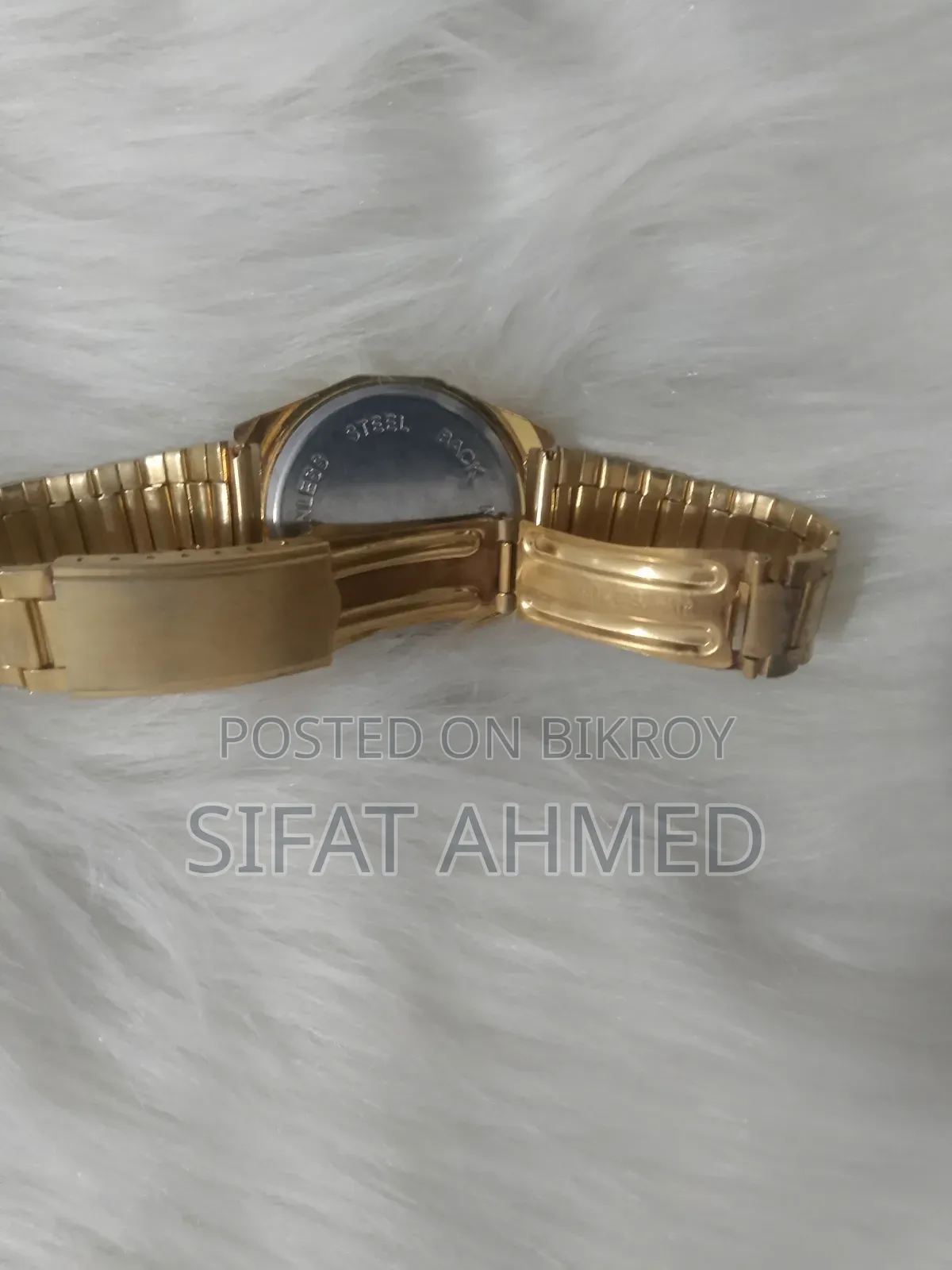 This watch will be sold, received as a gift from Saudi Arabia and has not been used