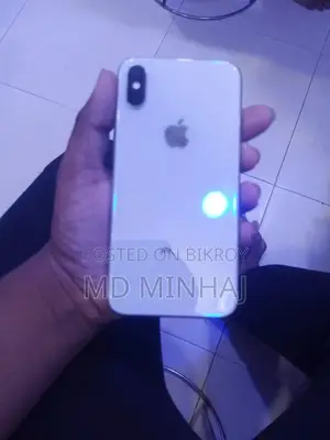 অ্যাপল আইফোন এক্সএস ২৫৬ জিবি হোয়াইট
