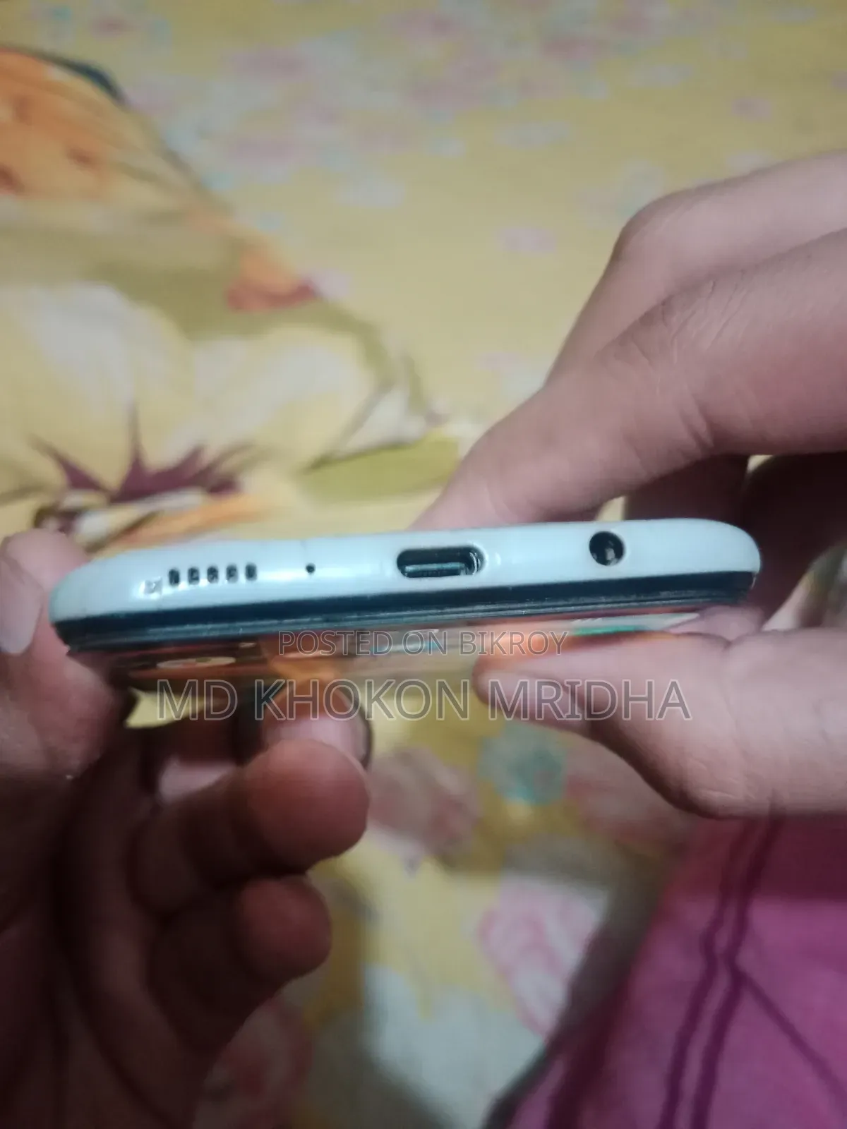 Samsung Galaxy A70 128 GB White
