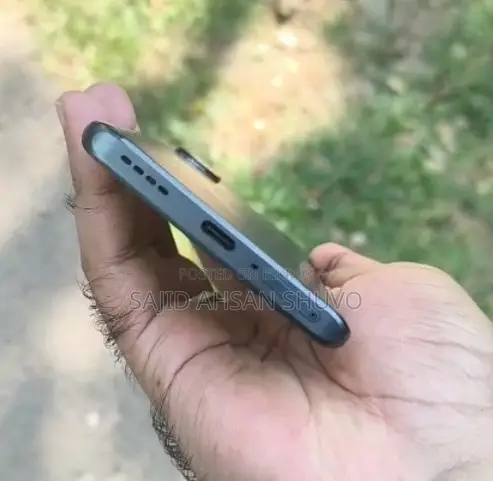 রিয়েলমি ১০ প্রো প্লাস ১২৮ জিবি ব্ল্যাক