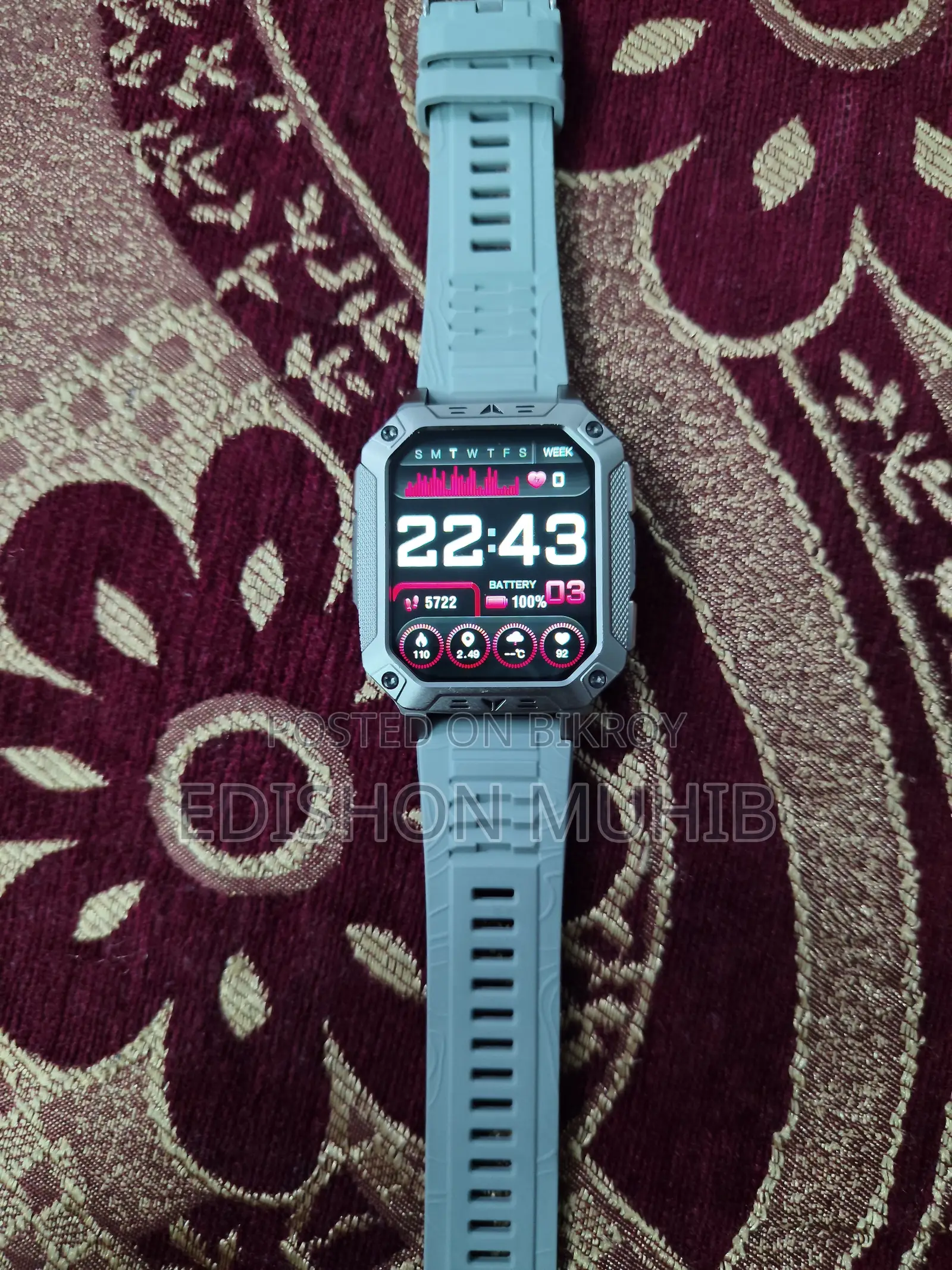 Smart Watch for Sale – Like New With Box & Charger