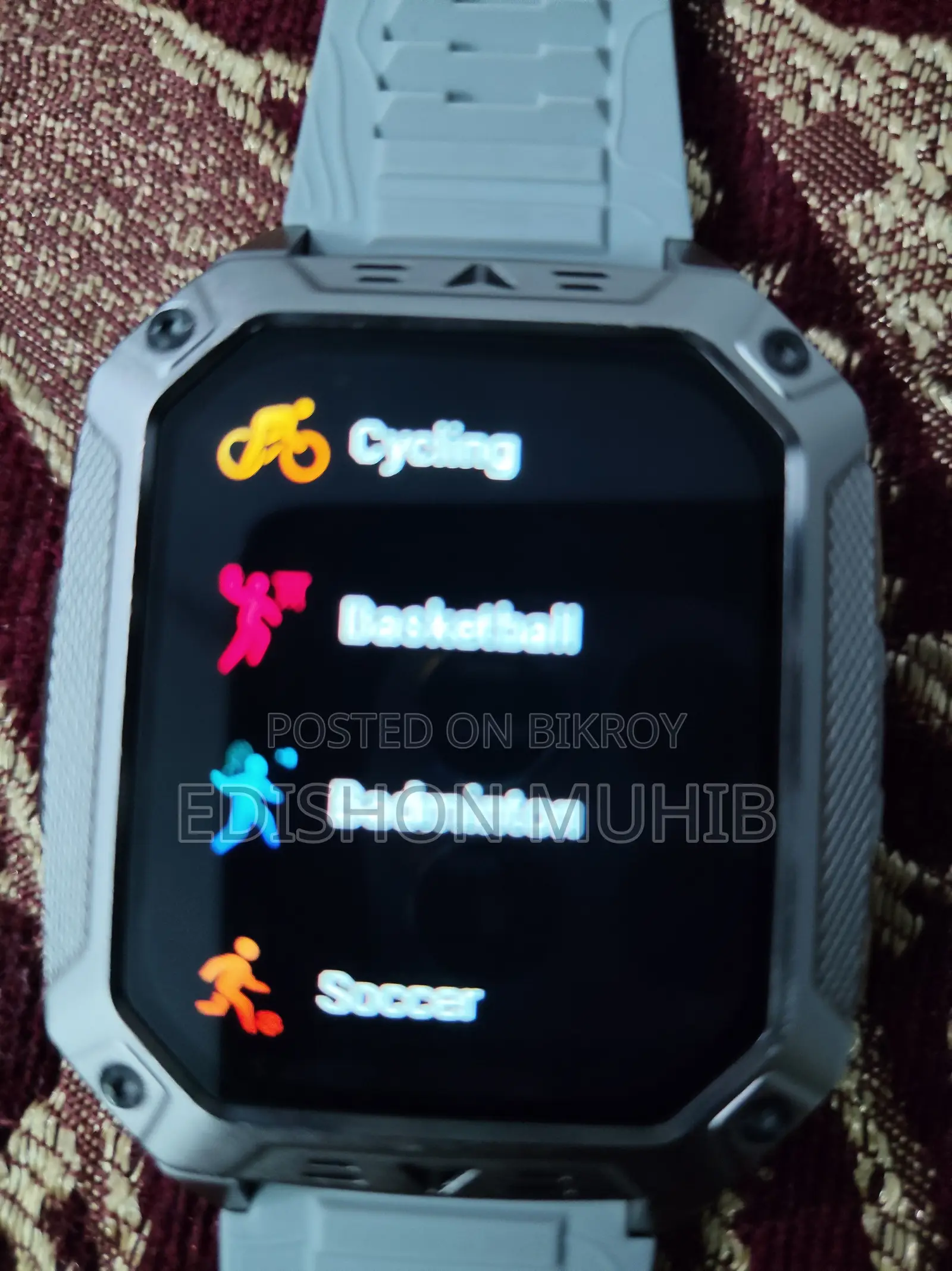 Smart Watch for Sale – Like New With Box & Charger