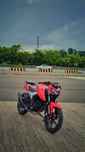 TVS Apache 160 4V 2020 Red