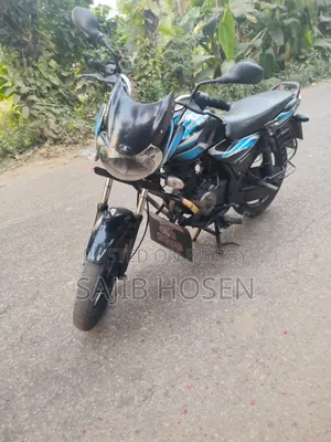 বাজাজ ডিসকাভার ১০০ ২০১২ কালো
