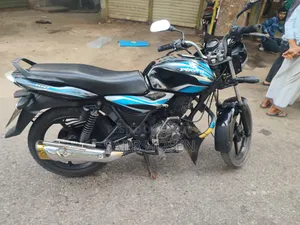 বাজাজ ডিসকাভার ১০০ ২০১২ কালো