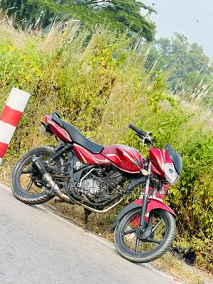 Bajaj Discover 100 2012 Red