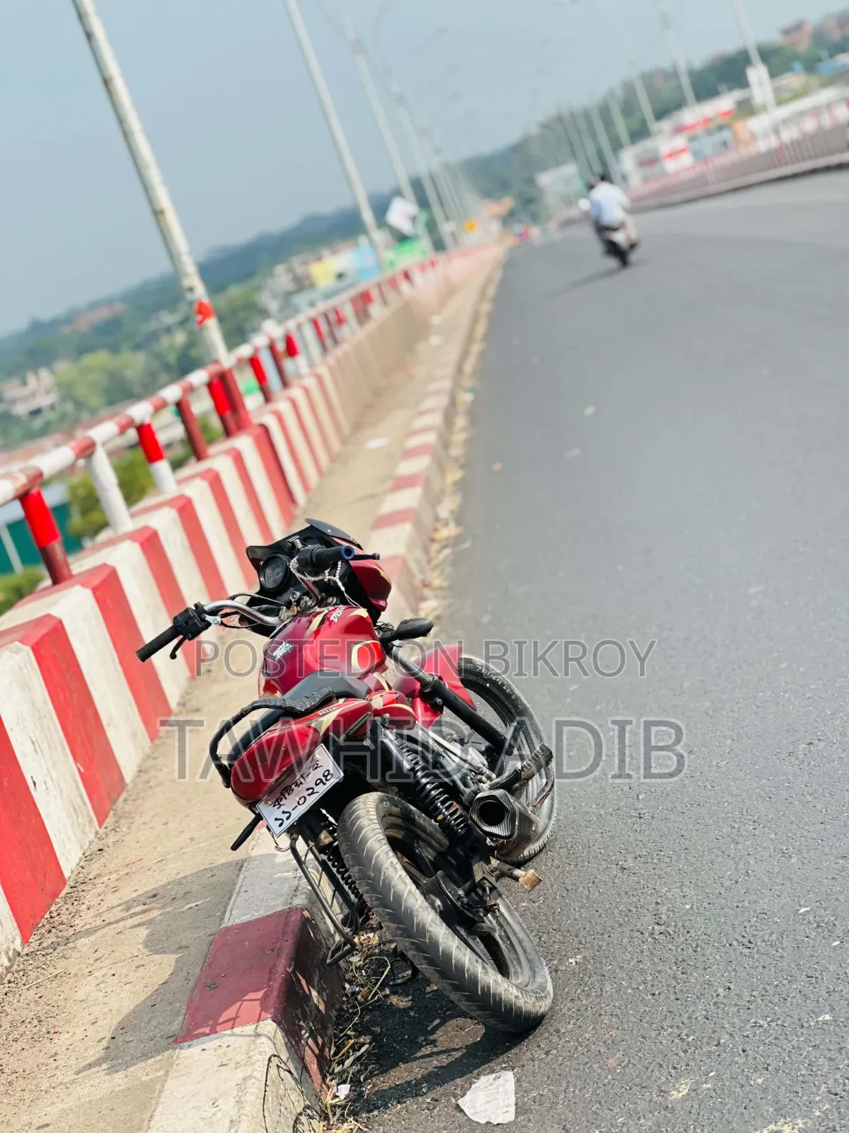 Bajaj Discover 100 2012 Red