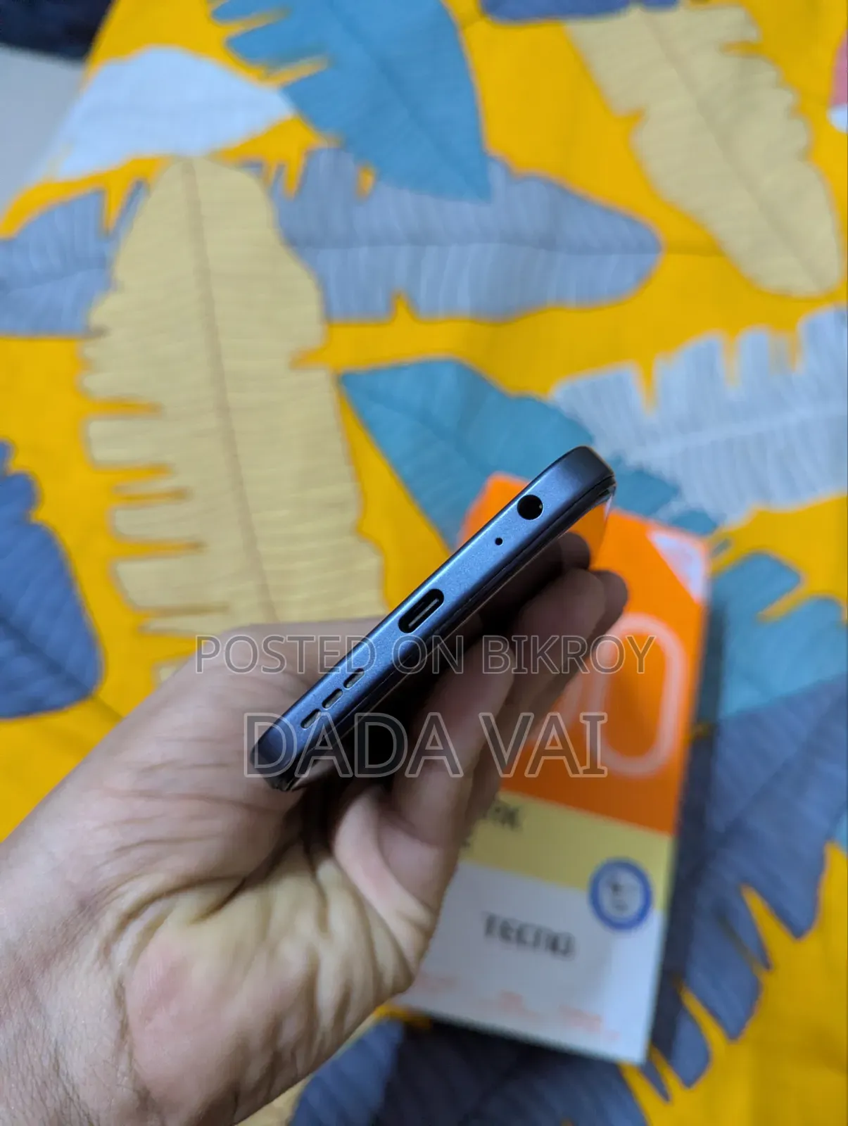 নতুন টেকনো স্পার্ক গো ২ ৬৪ জিবি কালো