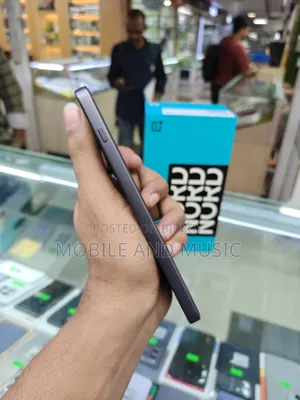 ওয়ানপ্লাস নর্ড ৫ ৫১২ জিবি ব্ল্যাক