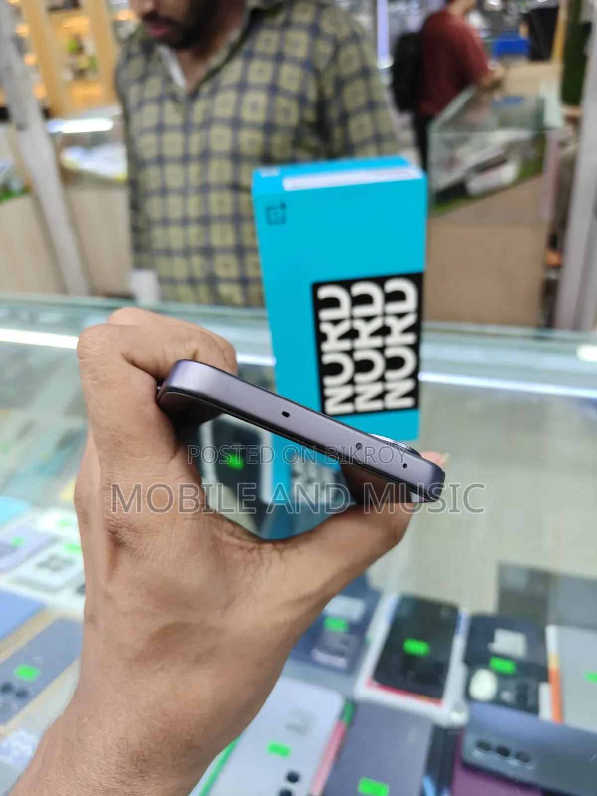 ওয়ানপ্লাস নর্ড ৫ ৫১২ জিবি ব্ল্যাক