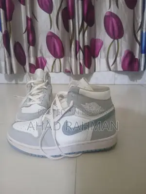 Nike Air Jordan 1 Mid Original