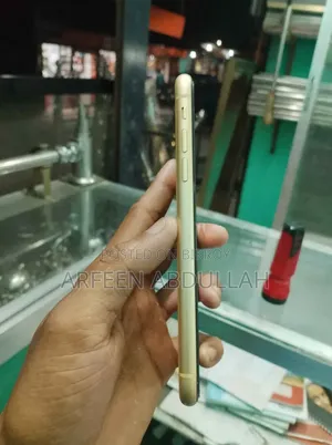 অ্যাপল আইফোন এক্সআর ১২৮ জিবি ইয়েলো