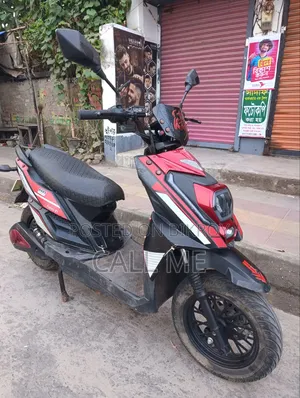 মোটরসাইকেল ২০২৬ লাল