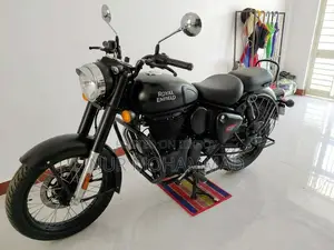 Royal Enfield Classic 350 2025 Gray