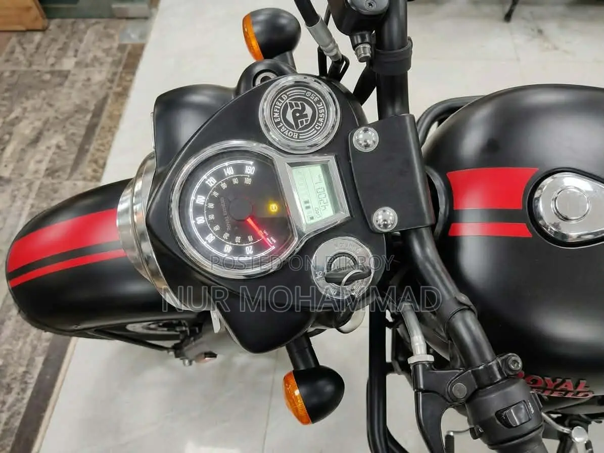 Royal Enfield Classic 350 2025 Gray