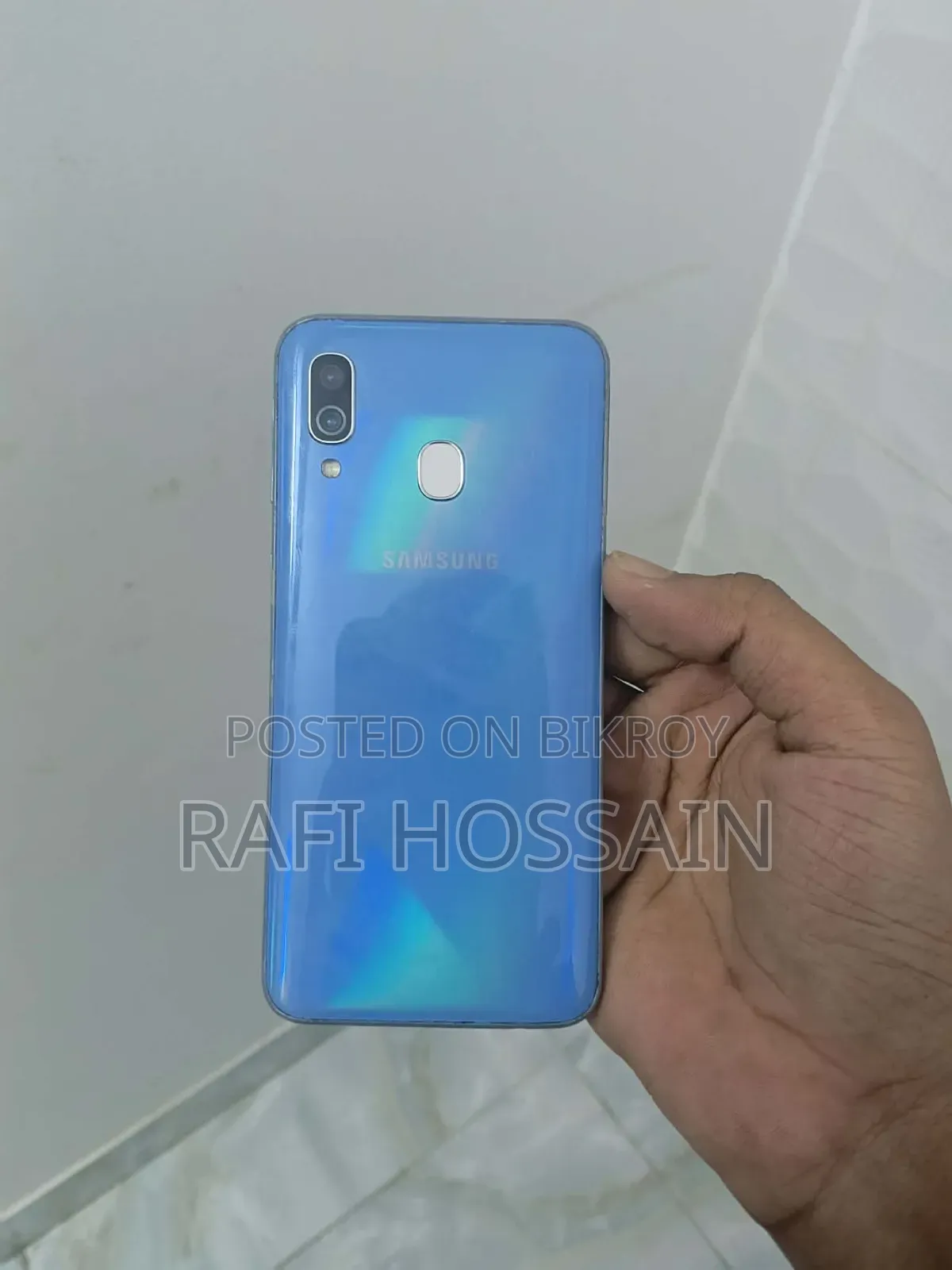 স্যামসাং গ্যালাক্সি এ৪০ ৬৪ জিবি নীল