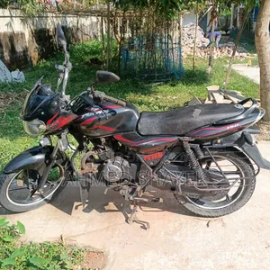 Bajaj Discover 150 2012 Black