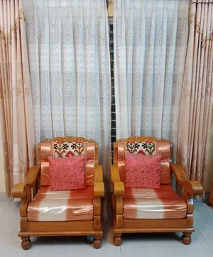 অরিজিনাল সেগুন কাঠের তৈরী সোফা (৩+১+১)