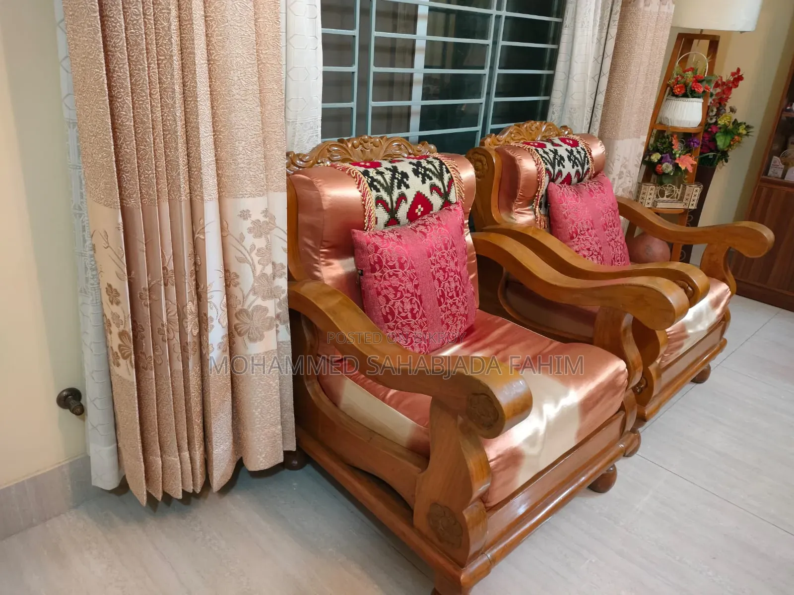 অরিজিনাল সেগুন কাঠের তৈরী সোফা (৩+১+১)
