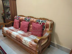 অরিজিনাল সেগুন কাঠের তৈরী সোফা (৩+১+১)