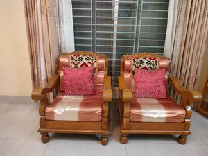 অরিজিনাল সেগুন কাঠের তৈরী সোফা (৩+১+১)