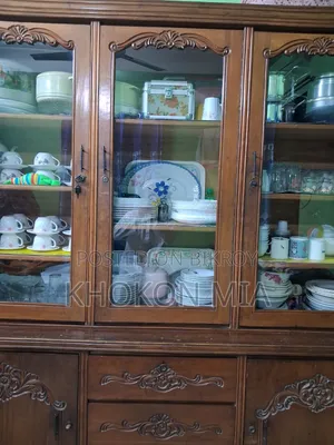 সুটকেস ওয়াল কেবিনেট